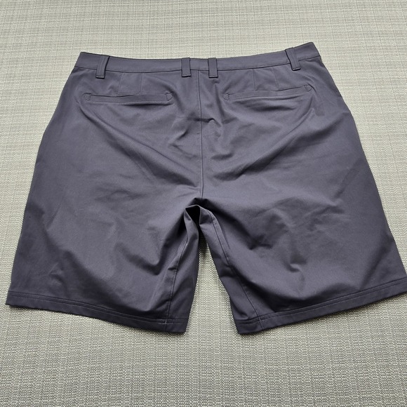 Rhone Shorts Mens 38 Gray Chino Performance 8 Inseam Casual Summer Golf - Picture 8 of 9